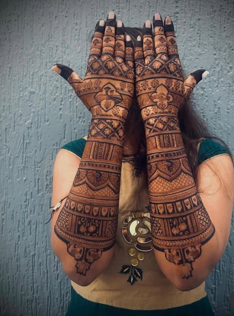 Best Mehndi Artist in Visakhapatnam