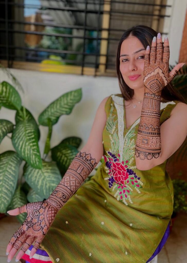 Best Mehndi Artist in Visakhapatnam